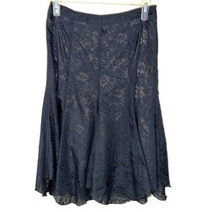 White Stag a-line skirt. Black & tan floral burn out pattern. Size 18. EUC.